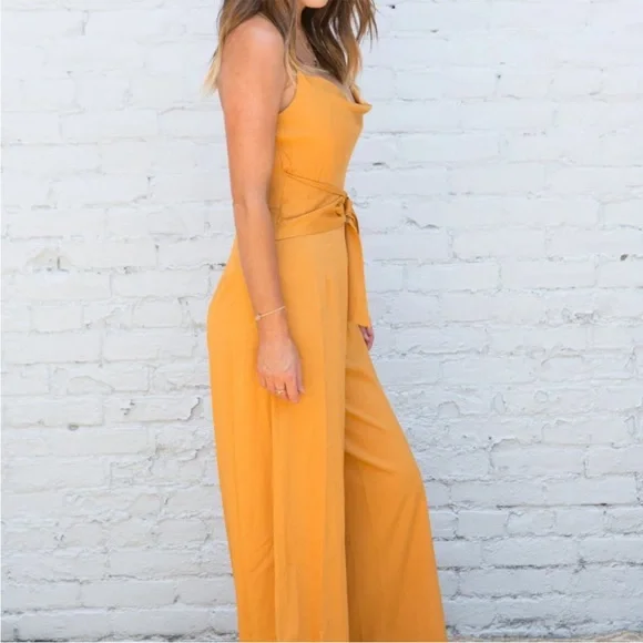 🍊NWT Women’s MINKPINK Orange Belted Cross-back Jumpsuit 🍊 - Picture 4 of 9